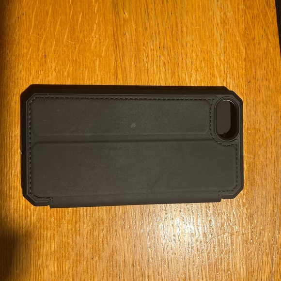 iPhone 7 Flip Case - Picture 2 of 4
